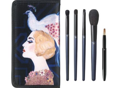 Clé de Peau Beauté Limited Edition Brush Set Fashion